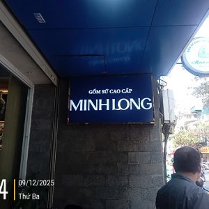Thi công biển gốm sứ Minh Long tại Hà Nội